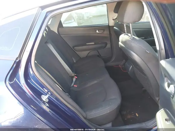 5XXGT4L37KG344817 2019 KIA OPTIMA - Image 8