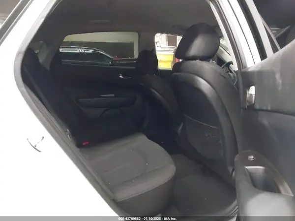 5XXGT4L37KG347569 2019 KIA OPTIMA - Image 8