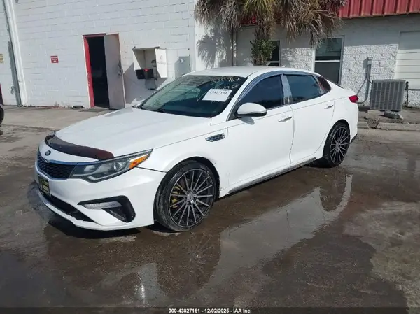 5XXGT4L37KG350987 2019 KIA OPTIMA - Image 2