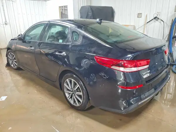 5XXGT4L37KG352495 2019 KIA OPTIMA - Image 2