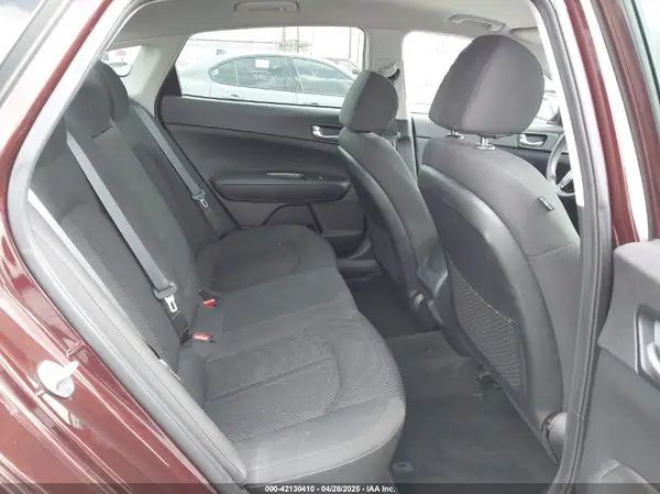 5XXGT4L37KG354649 2019 KIA OPTIMA - Image 8