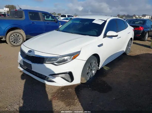 5XXGT4L37KG355235 2019 KIA OPTIMA - Image 2