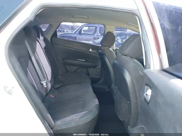 5XXGT4L37KG355235 2019 KIA OPTIMA - Image 8