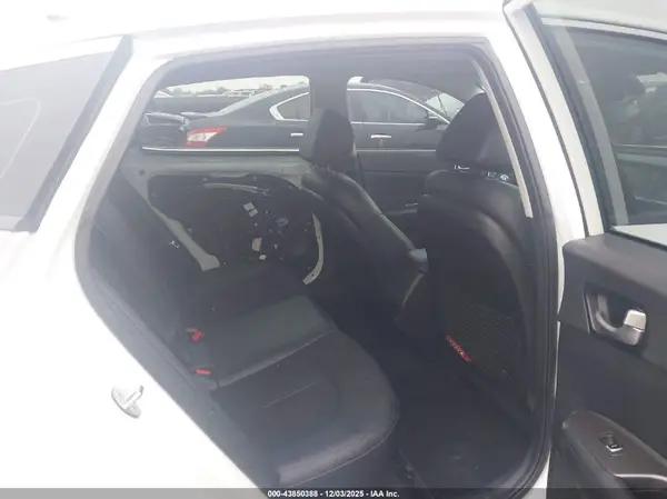 5XXGT4L37KG356434 2019 KIA OPTIMA - Image 8