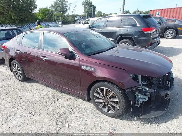 5XXGT4L37KG357048 2019 KIA OPTIMA - Image 1