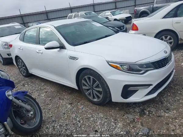 5XXGT4L37KG359415 2019 KIA OPTIMA - Image 1