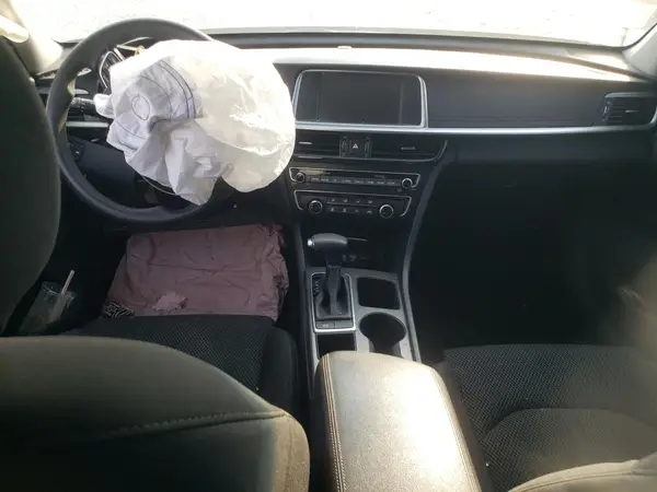 5XXGT4L37KG359897 2019 KIA OPTIMA - Image 8