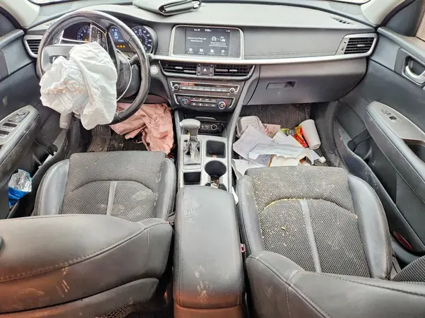 5XXGT4L37KG361052 2019 KIA OPTIMA - Image 8