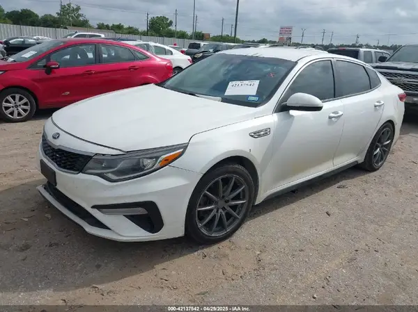 5XXGT4L37KG361231 2019 KIA OPTIMA - Image 2