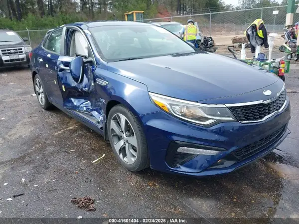 5XXGT4L37KG361486 2019 KIA OPTIMA - Image 1