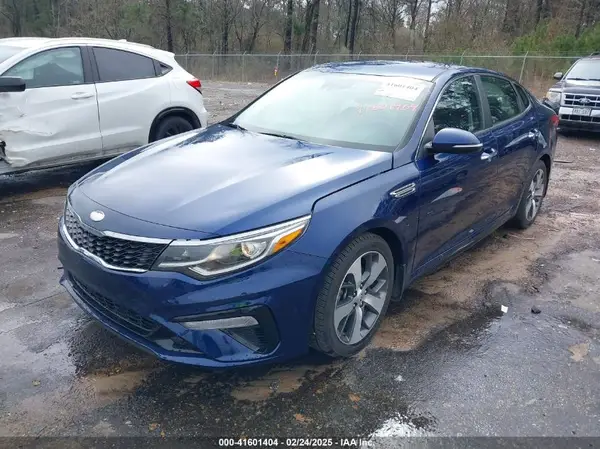 5XXGT4L37KG361486 2019 KIA OPTIMA - Image 2