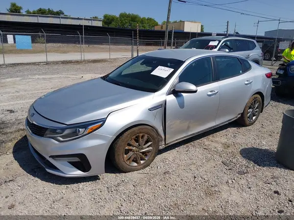 5XXGT4L37KG362282 2019 KIA OPTIMA - Image 2
