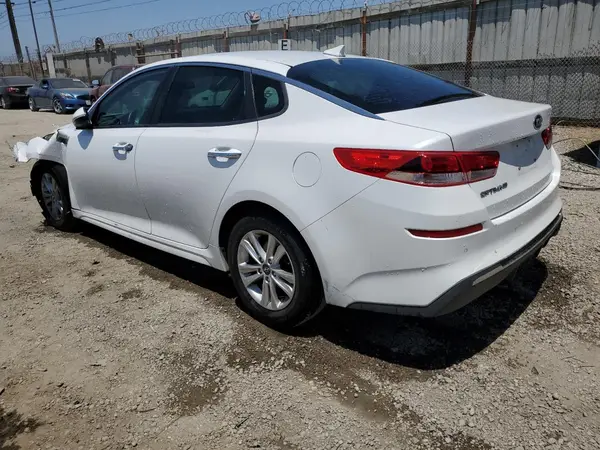 5XXGT4L37KG363299 2019 KIA OPTIMA - Image 2
