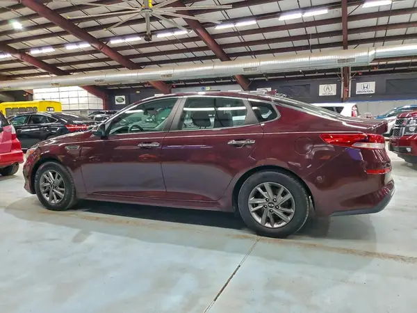 5XXGT4L37KG363416 2019 KIA OPTIMA - Image 2