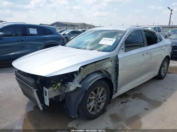 5XXGT4L37KG363710 2019 KIA OPTIMA - Image 2