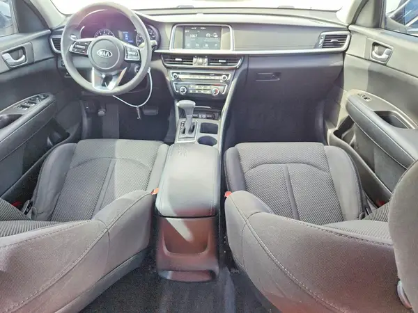5XXGT4L37KG365960 2019 KIA OPTIMA - Image 8