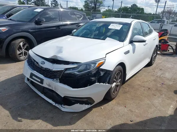 5XXGT4L37KG368678 2019 KIA OPTIMA - Image 2