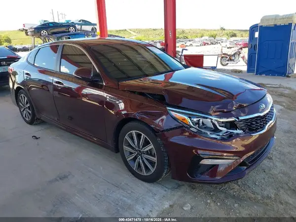 5XXGT4L37KG369085 2019 KIA OPTIMA - Image 1
