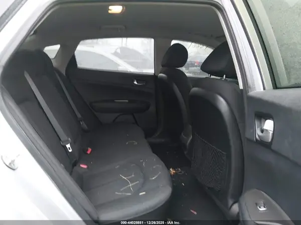 5XXGT4L37KG369328 2019 KIA OPTIMA - Image 8