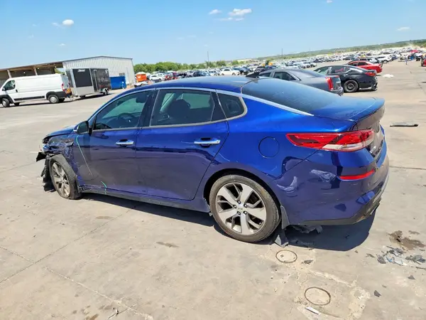 5XXGT4L37KG370835 2019 KIA OPTIMA - Image 2