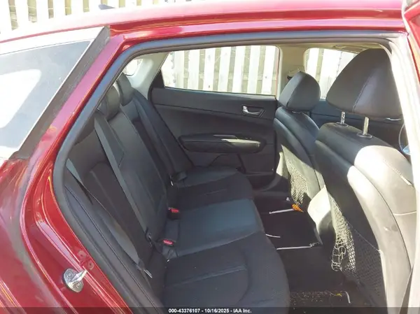 5XXGT4L37KG375341 2019 KIA OPTIMA - Image 8