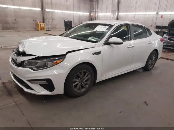 5XXGT4L37LG386003 2020 KIA OPTIMA - Image 2