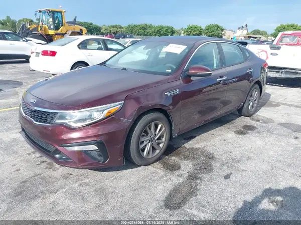 5XXGT4L37LG388611 2020 KIA OPTIMA - Image 2