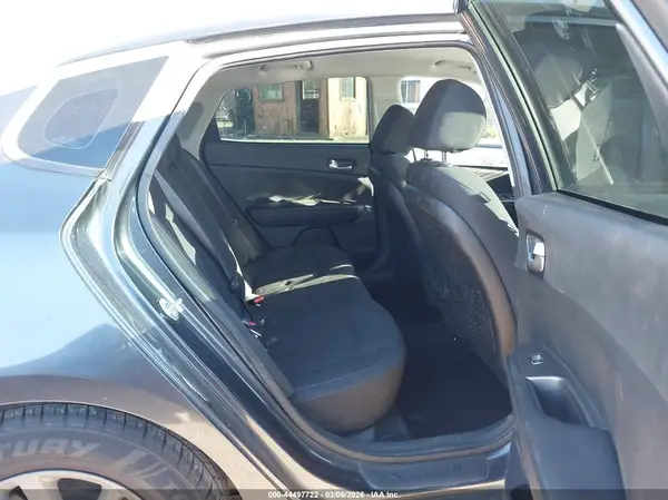 5XXGT4L37LG392710 2020 KIA OPTIMA - Image 8