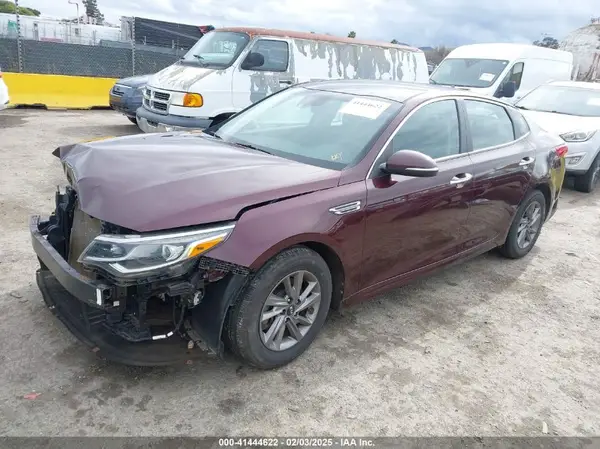 5XXGT4L37LG393078 2020 KIA OPTIMA - Image 2