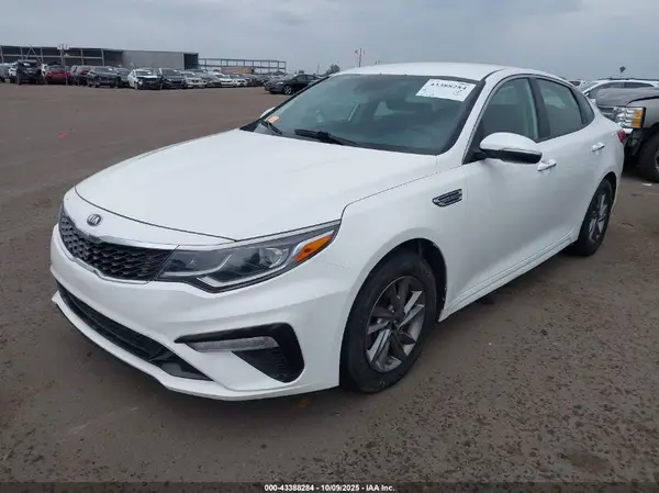 5XXGT4L37LG393159 2020 KIA OPTIMA - Image 2