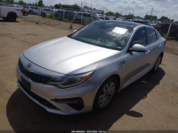 5XXGT4L37LG402622 2020 KIA OPTIMA - Image 2