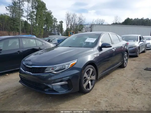 5XXGT4L37LG405570 2020 KIA OPTIMA - Image 2