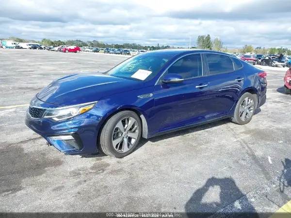 5XXGT4L37LG409036 2020 KIA OPTIMA - Image 2