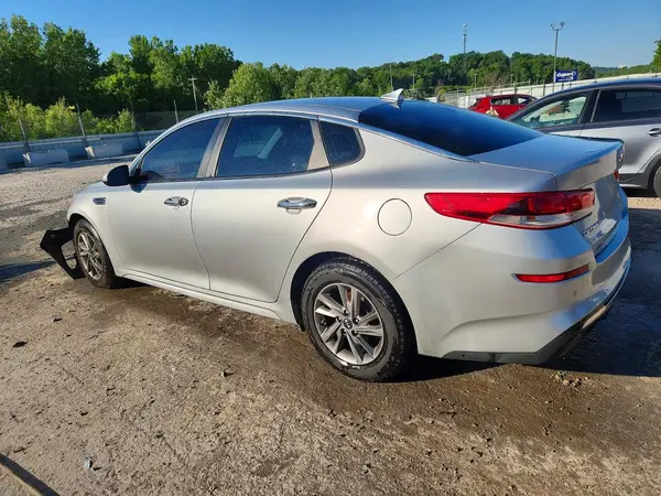 5XXGT4L37LG413698 2020 KIA OPTIMA - Image 2
