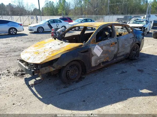 5XXGT4L37LG417606 2020 KIA OPTIMA - Image 2