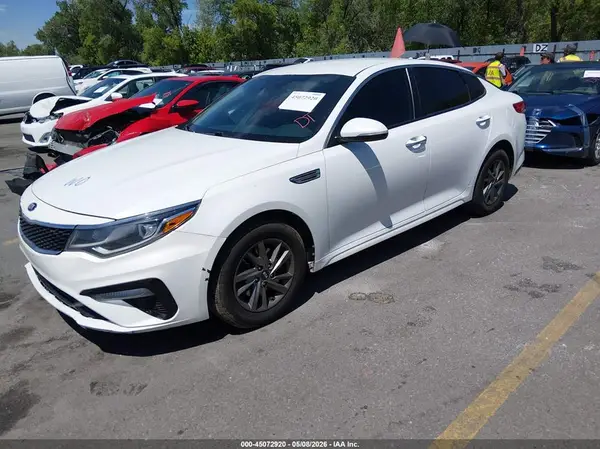 5XXGT4L37LG422580 2020 KIA OPTIMA - Image 2