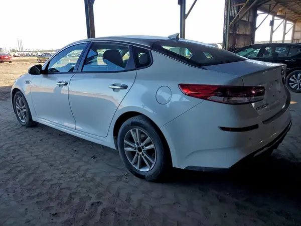 5XXGT4L37LG437158 2020 KIA OPTIMA - Image 2