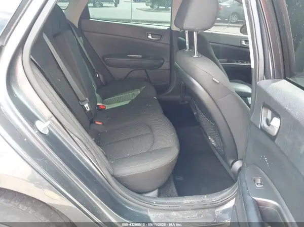 5XXGT4L37LG442408 2020 KIA OPTIMA - Image 8