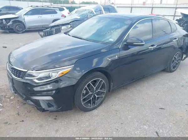 5XXGT4L37LG443557 2020 KIA OPTIMA - Image 2
