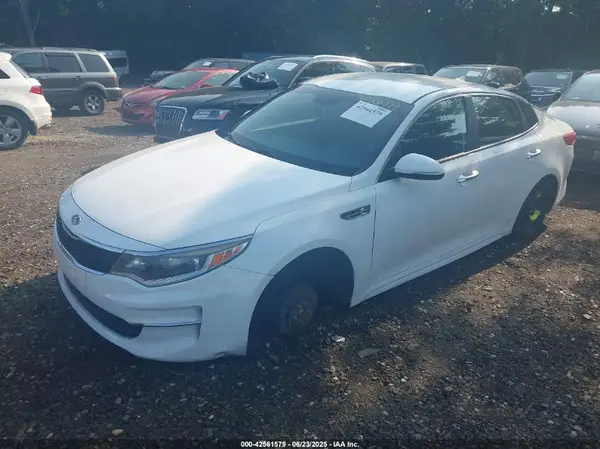 5XXGT4L38GG010559 2016 KIA OPTIMA - Image 2