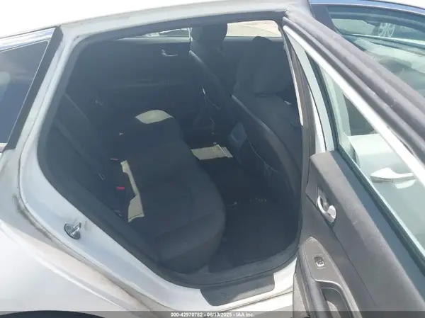 5XXGT4L38GG014708 2016 KIA OPTIMA - Image 8