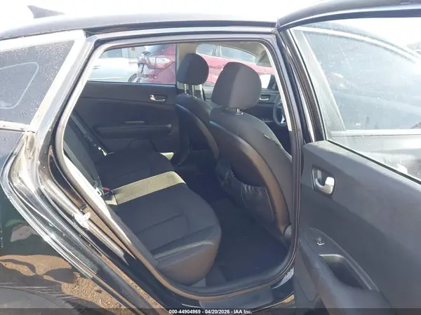 5XXGT4L38GG025188 2016 KIA OPTIMA - Image 8