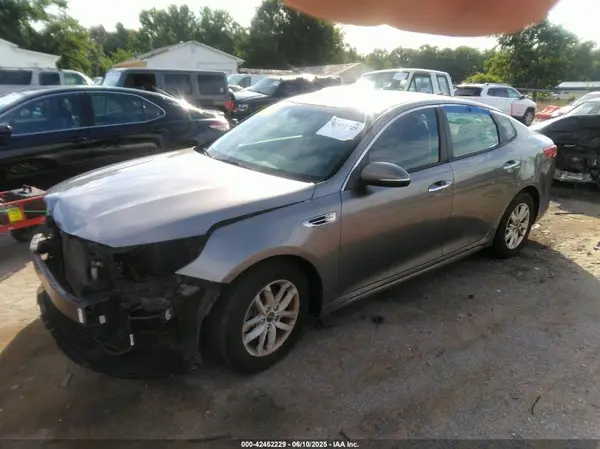 5XXGT4L38GG029578 2016 KIA OPTIMA - Image 2