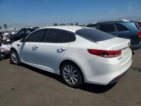 5XXGT4L38GG045957 2016 KIA OPTIMA - Image 2