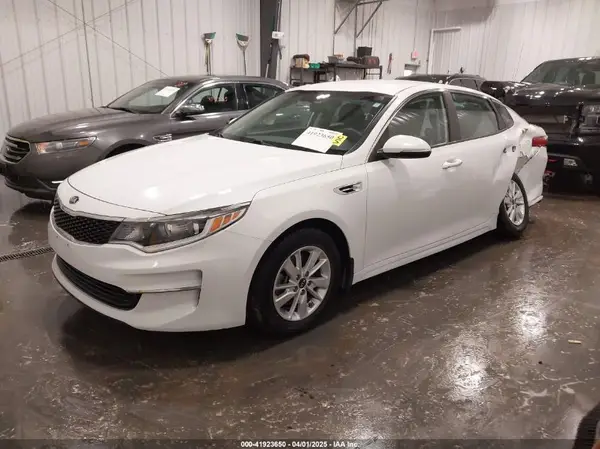 5XXGT4L38GG048180 2016 KIA OPTIMA - Image 2