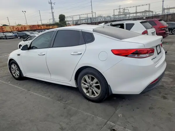 5XXGT4L38GG058143 2016 KIA OPTIMA - Image 2