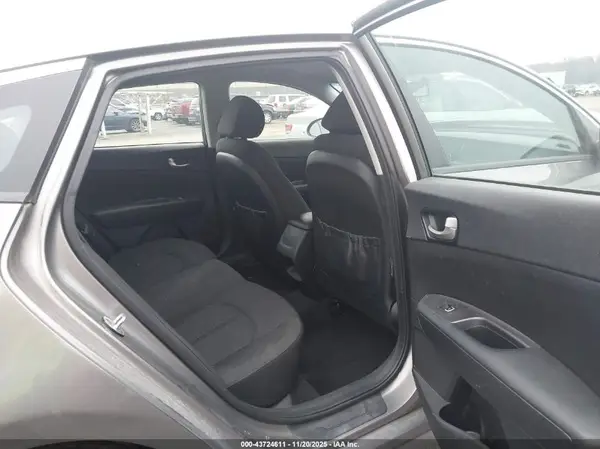 5XXGT4L38GG059163 2016 KIA OPTIMA - Image 8