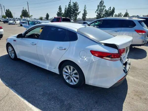 5XXGT4L38GG060300 2016 KIA OPTIMA - Image 2