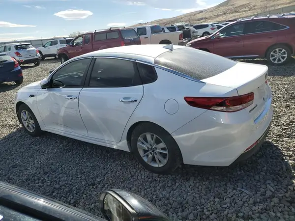 5XXGT4L38GG063777 2016 KIA OPTIMA - Image 2