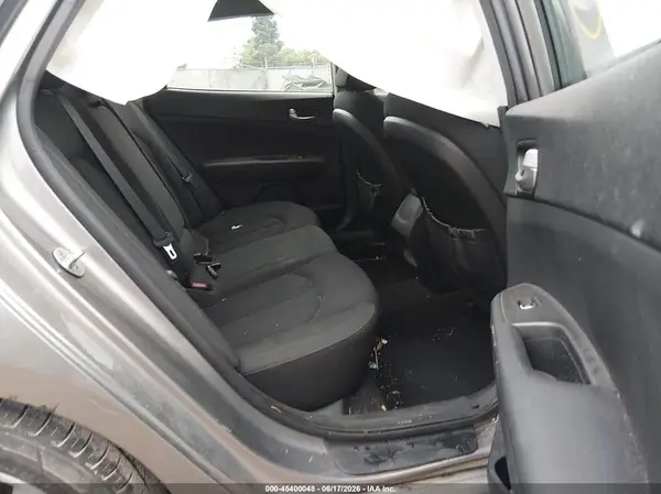 5XXGT4L38GG064279 2016 KIA OPTIMA - Image 8